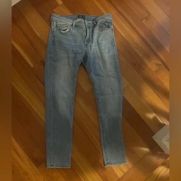 Jeans - Picture 2 of 2